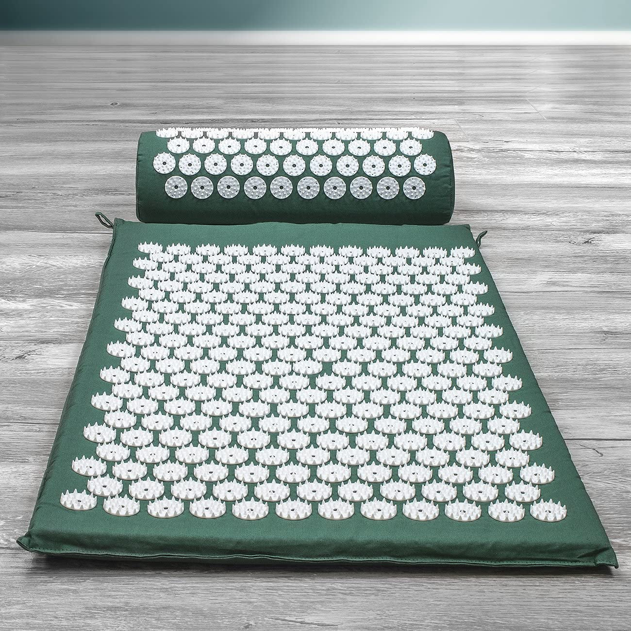 Sivan Back and Neck Pain Relief Acupressure Mat and Pillow Set, Chronic Back Pain Treatment - Relieves Your Stress of Lower Upper Back and Sciatic Pain - Green
